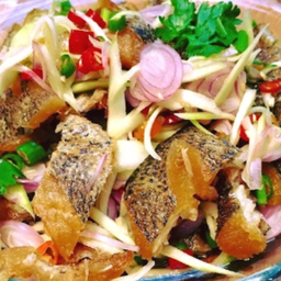 Ki01.47 ยำปลาสลิดแดดเดียวทอด  150 กรัม