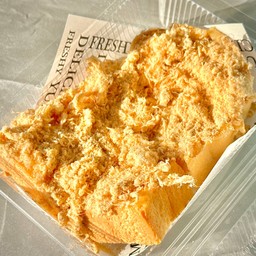 ขนมปังปิ้งไก่หยองมายองเนส