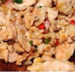 Ki01.27 ผัดใบโหระพาหมู 150 กรัม