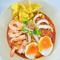 ก๋วยเตี๋ยวต้มยำ น้ำข้น ทะเล ไข่ทะลัก