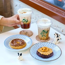 Mood on Cookies & Coffee House