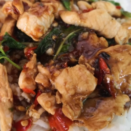 KH08.01 ผัดกะเพราหมูชิ้น 50 กรัม ราดข้าว