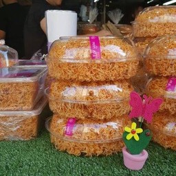 หมี่กรอบ