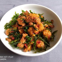 กะเพราไก่กรอบ(กข)