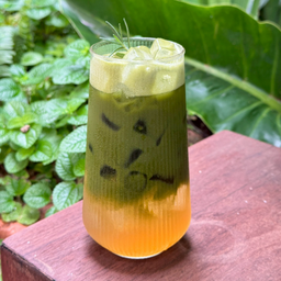 มัทฉะบ๊วยน้ำผึ้งโซดา