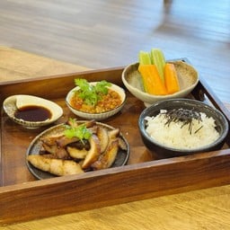 คอหมูย่าง ซอสพอนสึ น้ำพริกอ่อง