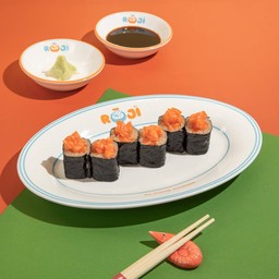 Salmon maki