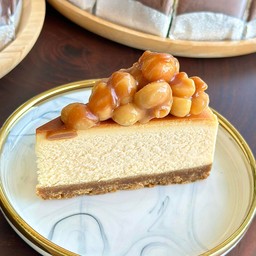 คาราเมลแมคคาเดเมียชีสเค้ก