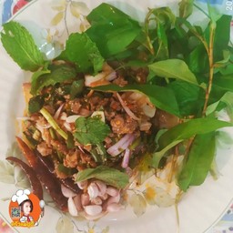 ครัวแม่ดูดี - ข้าวแกงอีสาน & อาหารไทย ตลาดทวีทรัพย์พลาซ่า ถ.ร่มเกล้า มีนบุรี กทม.