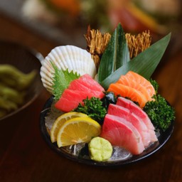 401.Omakase sashimi 3 mori