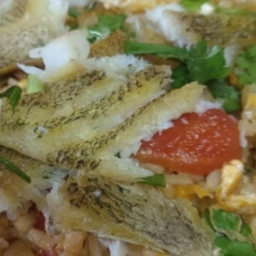 KH08.25 ผัดกะเพราปลาสลิดกรอบ 50 กรัม ราดข้าว