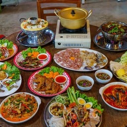 ฅนกาญฯคอฟฟี่บาร์&สตูดิโอ (ข้าวแกงฅนกาญ)