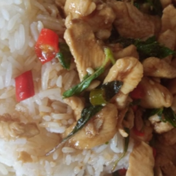 KH08.49 ผัดกะเพราไก่ตุ๋น 50 กรัม ราดข้าว