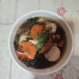 ต้มจืดเต้าหู้หลอดสาหร่ายหมูสับ