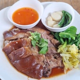 ข้าวขาหมู เลิศรส