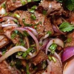 น้ำตกเนื้อ