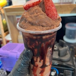 สตรอเบอรี่โกโก้