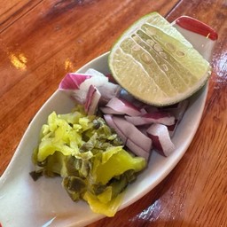 เครื่องเคียงข้าวซอย