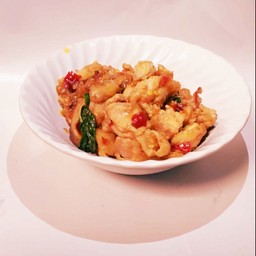 กระเพราไก่+ไข่ดาว(ลูกค้าสามารถเลือกปรับเปลี่ยนเมนูเองได้)