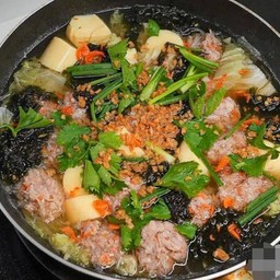 ต้มจืดเต้าหู้สาหร่ายหมูสับ