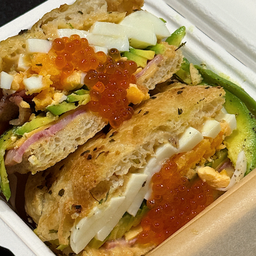 Garlic Bomb Focaccia + Avo (garlic sauce ver) (from 420.-)