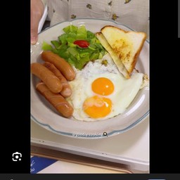 ร้านพิซซ่าโทสต์ by หมูทอดรสเยี่ยม