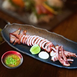 2210.IKA MARUYAKIGrilled Whole Squid ปลาหมึกย่าง (1 ตัว) use
