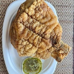 กับข้าว กับปลา ณ บ้านศาลสูง -