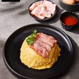 ข้าวไข่ข้น เบคอนรมควัน