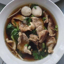 เตี๋ยวต้มตุ๋น แม่ดำ