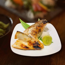 2213. SALMON KAMA YAKI