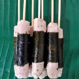 ลูกชิ้นคุณฝน บายพาสเอื้ออาทร