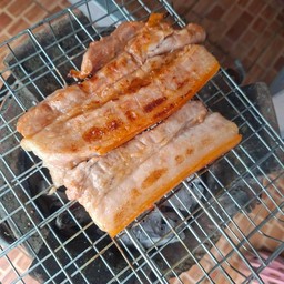 หมูน้ำตก