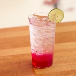 น้ำแดงมะนาวโซดา