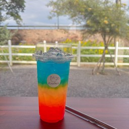 อิตาเลี่ยนโซดาสายรุ้ง