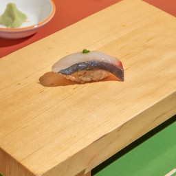 Shima aji sushi