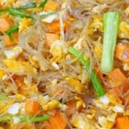 Ki02.55 ผัดน้ำมันพืช วุ้นเส้น 100 กรัม+ไข่ 3ฟอง