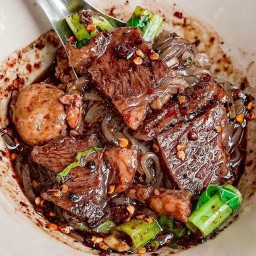 ก๋วยเตี๋ยวเรือ ป.ประทีป มหาชัยต้นตำรับ