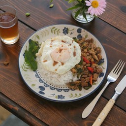 กะเพราหมูสับ