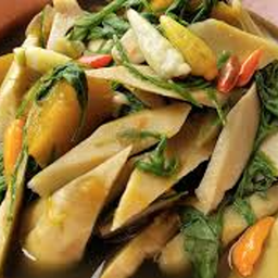 Ki03.71 แกงเปรอะใบย่านางหน่อไม้ต้ม  100 กรัม