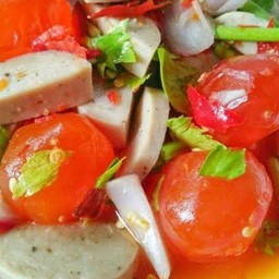 ยำไก่ยอไข่แดงเค็ม