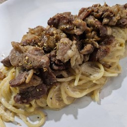 สปาเก็ตตี้คาโบนาร่าเนื้อออสเตรเลีย (เสือร้องให้)