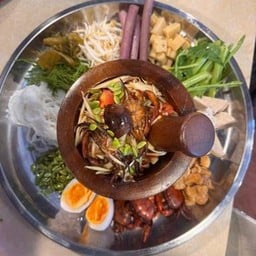 แก่นแท้ อีสานถึงแก่น หลังมข. เส้นร้านเหล้าเยอะๆทางไปบ้านโนนม่วง