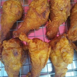 ไก่ทอดหาดใหญ่&หมูทอดbyต๋อง