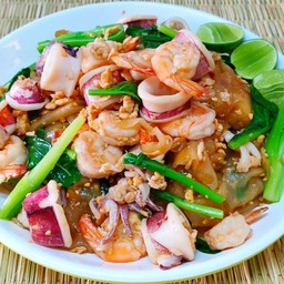 ผัดซีอิ้วทะเล