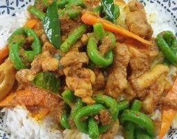 พริกแกงใต้ หมูนุ่ม