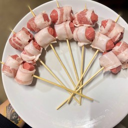 สามชั้นพันค็อกเทล