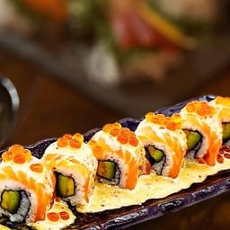 1011.Yum Salmon Ikura Roll