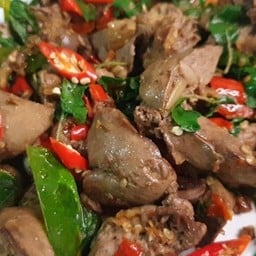 ข้าวกระเพราตับ