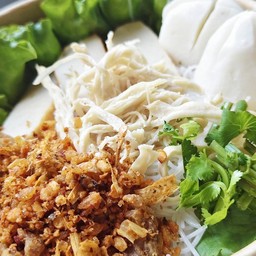 หมี่คลุกไก่ฉีก